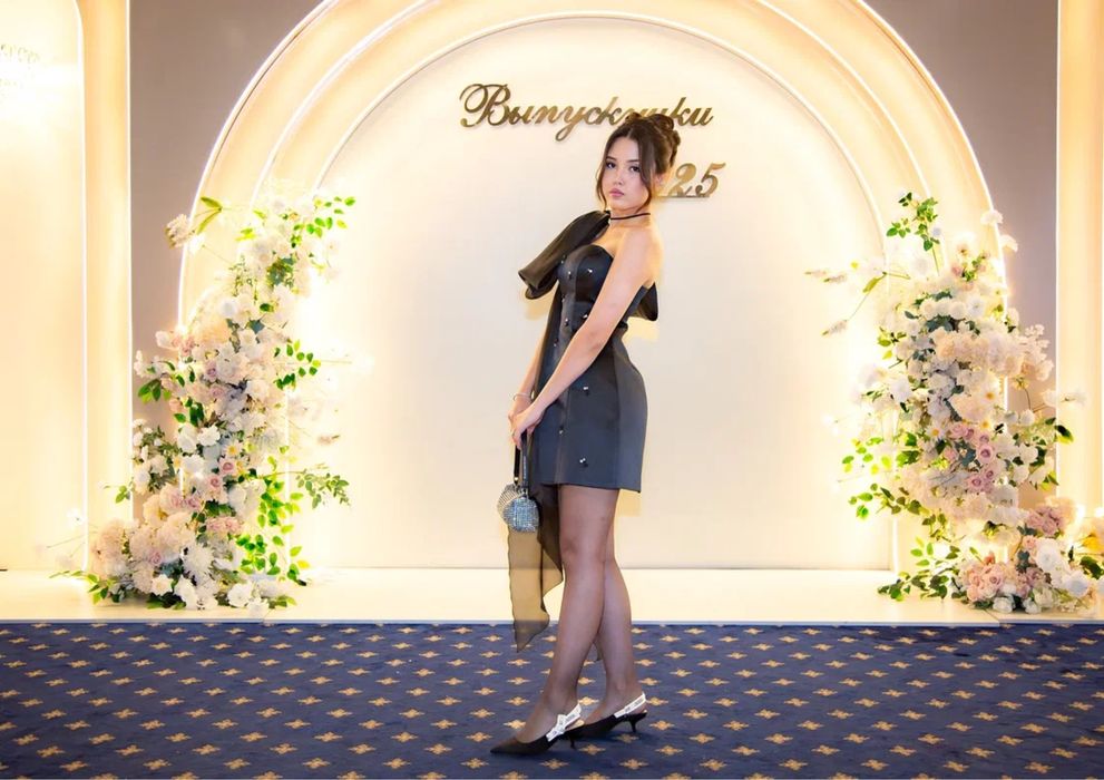 черное выпускное платье