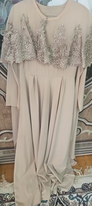 Hijob libosi  sotiladi