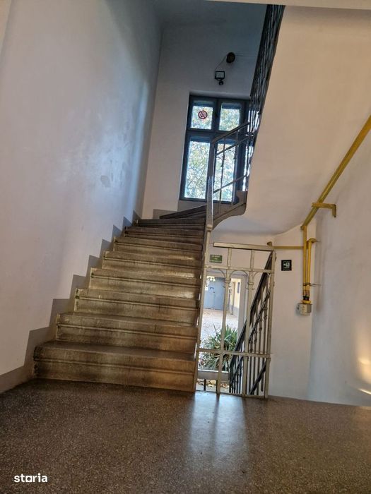 Proprietar – apartament 3 camere, 80 mp, etaj 2/2 strada Republicii