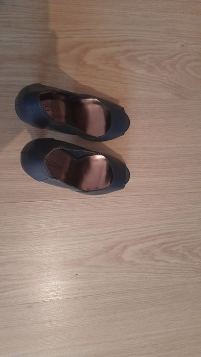 Продам туфли женские, новые