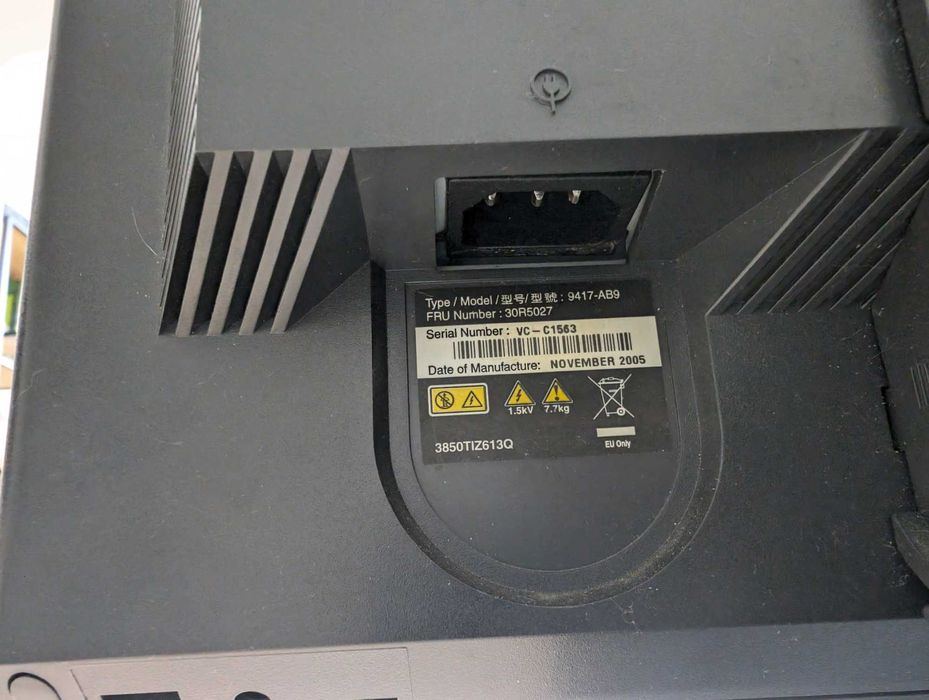 Монитор IBM ThinkVision L171 17 инча