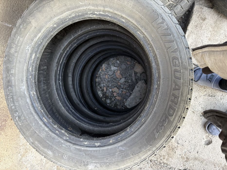 Продам по 8к один балон