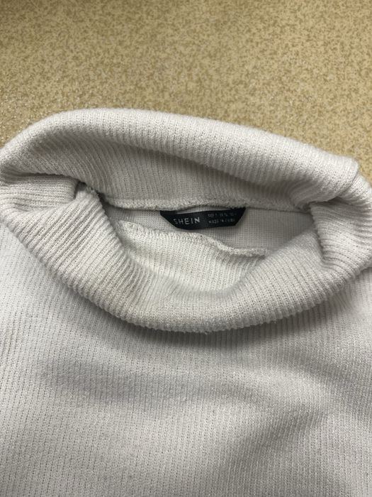 Блузи с дълъг ръкав и суитшърт - прочетете описанието