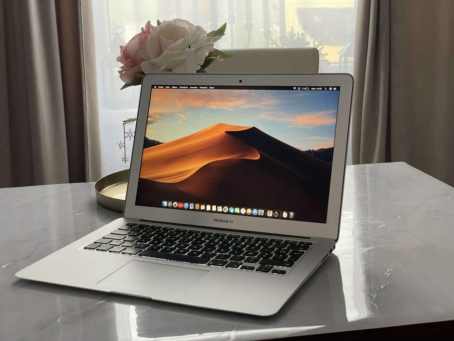 Apple MacBook Air 13" I5, 256Gb SSD,  stare perfecta!