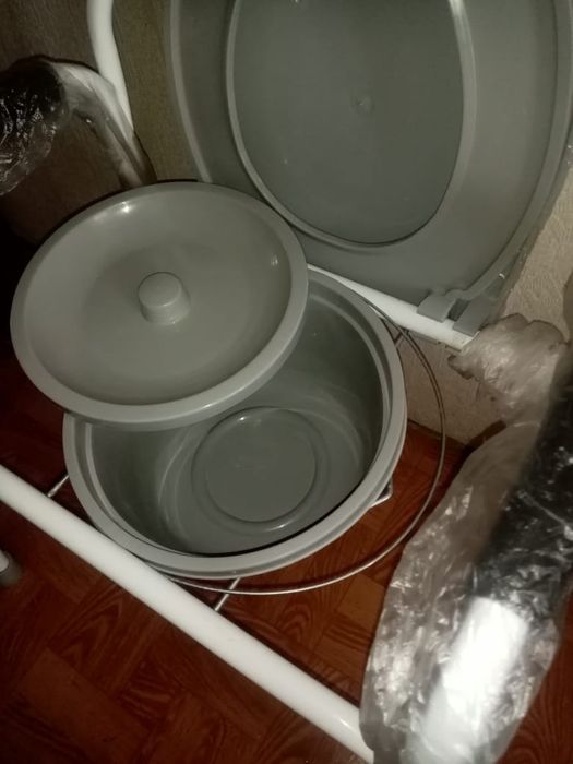 Продам стул-туалет Ortonica.