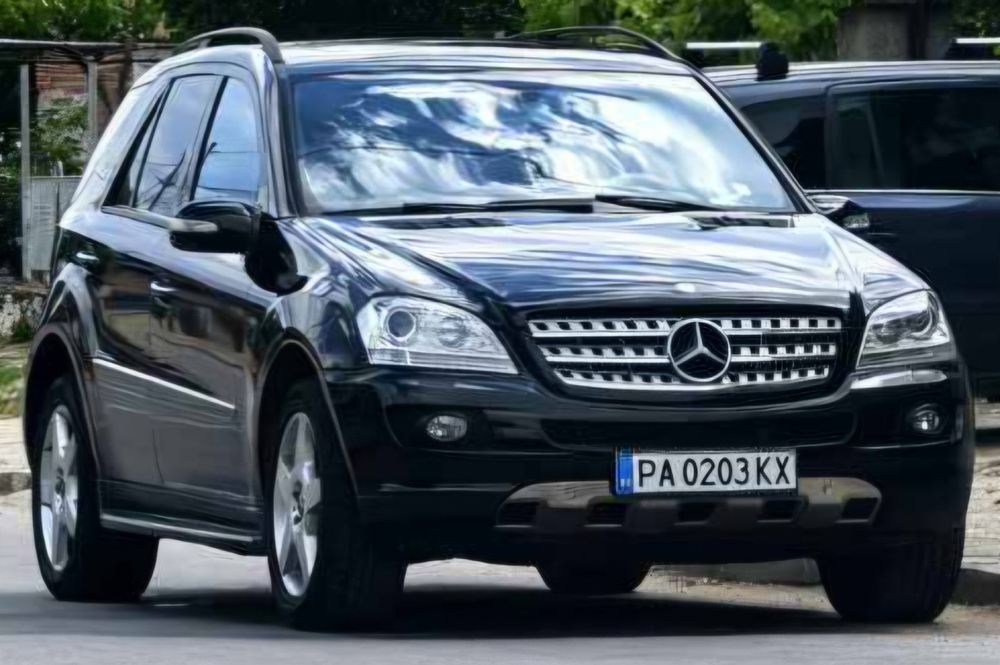 Продавам ML500.