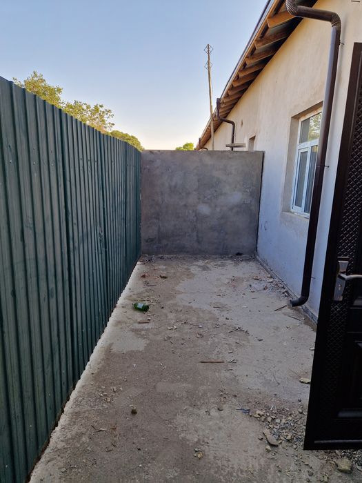 Уй нафосат дуконни йангинасинда жайлашган