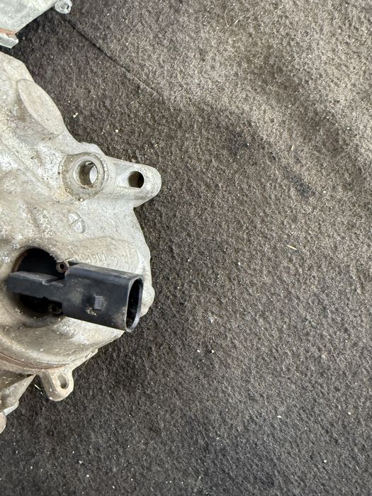 Компресор климатик Audi A4 Facelift A6 A5 след 2012год  8T0260805