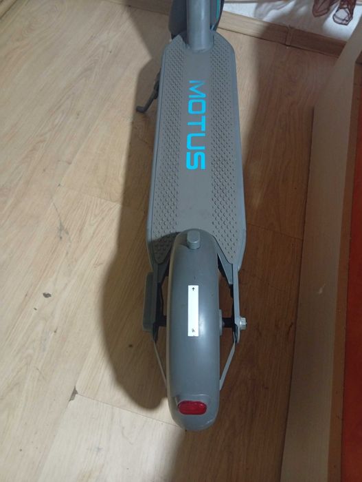 Vând schimb trotinetă 35km h ..autonomie 60 km