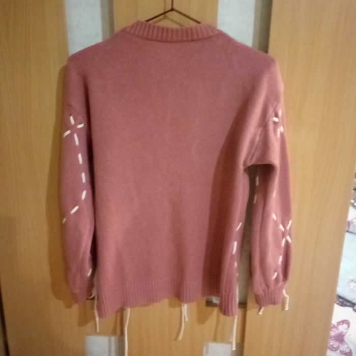 Необычный Свитер