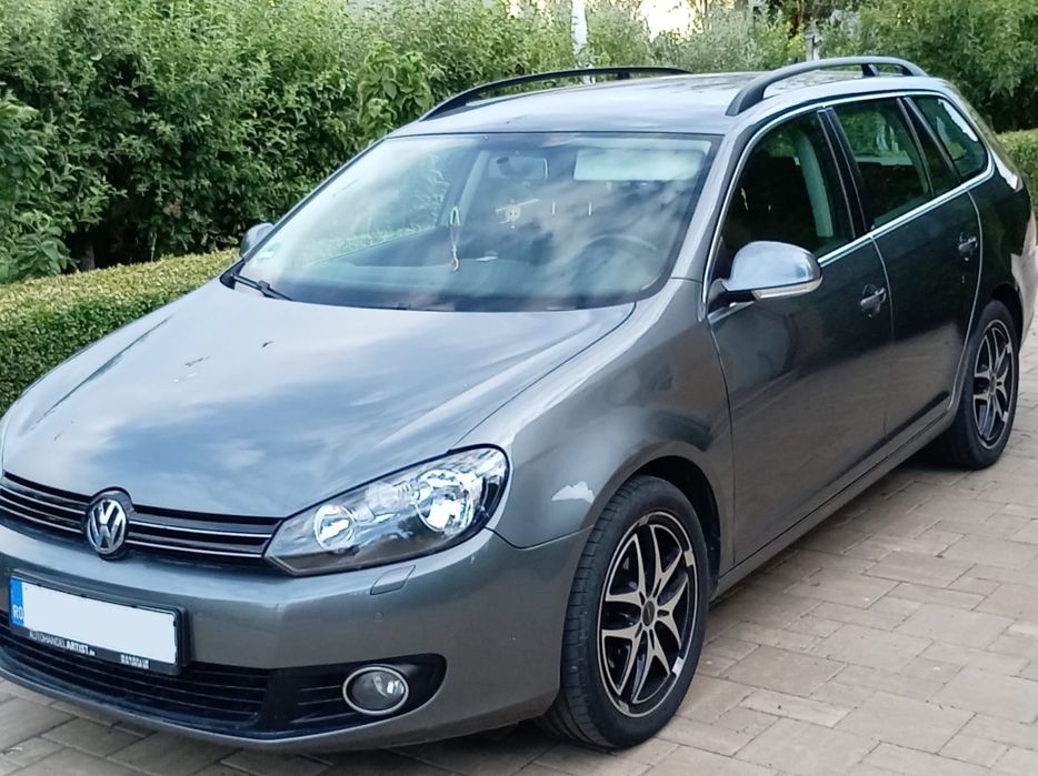VOLKSWAGEN Golf 2012