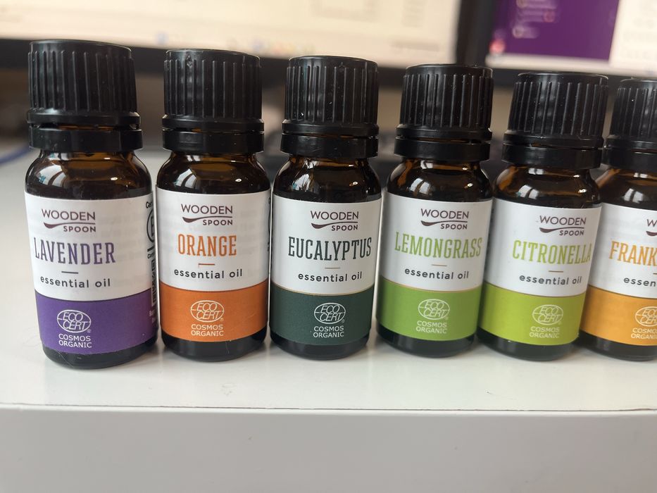 Лот чисто нови етерични масла Wooden spoon - 12 броя