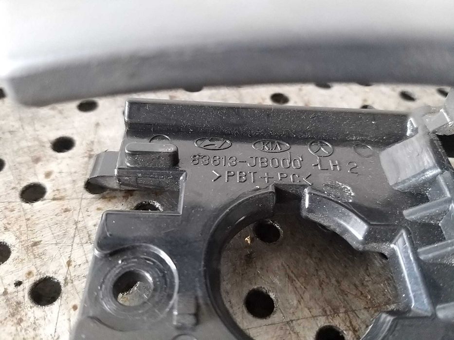 Maner interior usa stanga spate kia rio jb 83613jb000