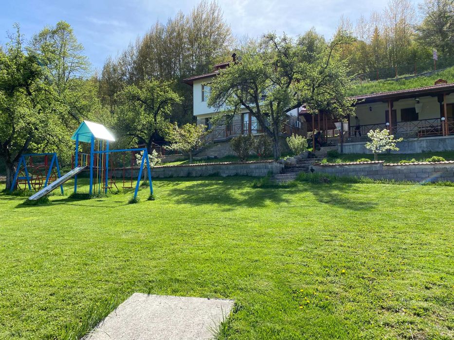 Имение с гледка към гр. Смолян