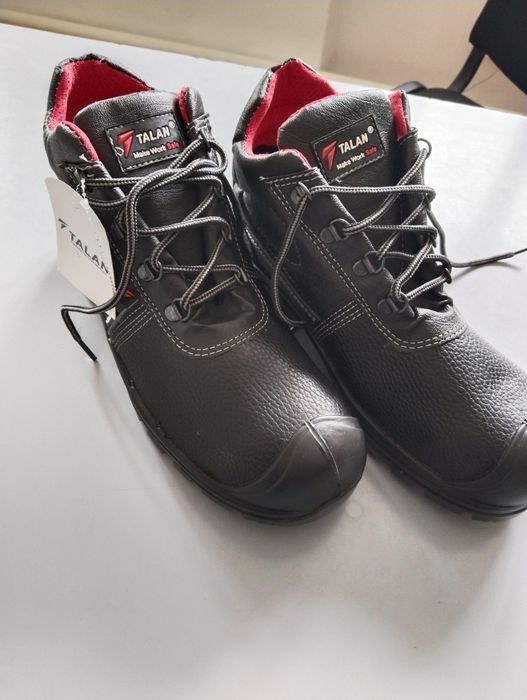 Ботинки новые 41 размер