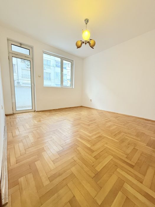 Продава се Тристаен апартамент в Пазарджик, Окръжна болница - 100 кв.м за 1500 €/кв.м - Снимка #4