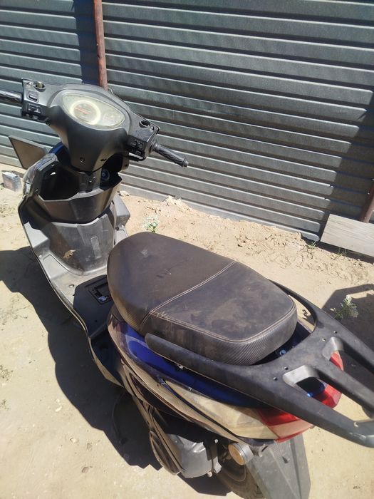 Продам скутер  x7