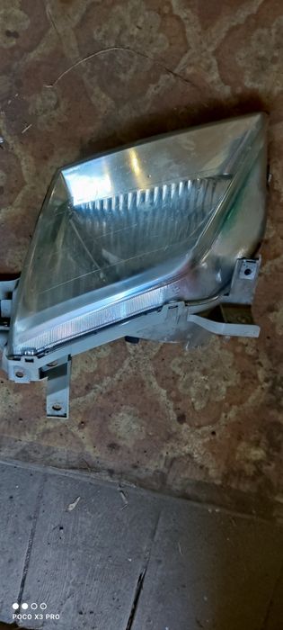 Фары Мазда МПВ 2