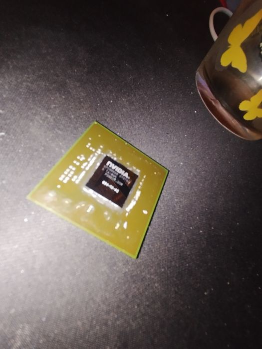 Чип от GeForce 8600 GT