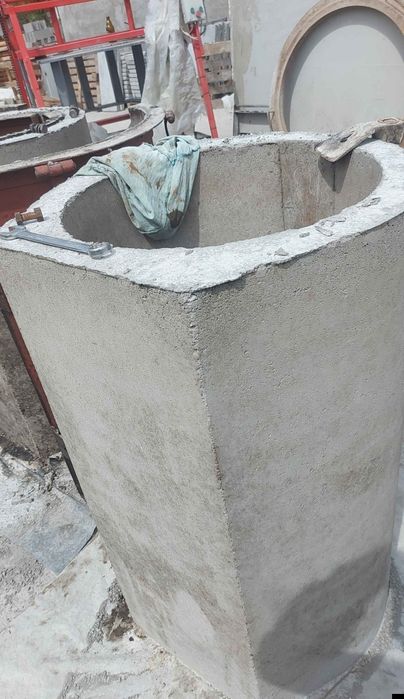 Tub beton cu talpă