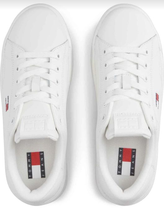 Бели маратонки Tommy Hilfiger