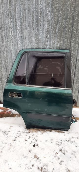 Двери на Хонда срв рд-1