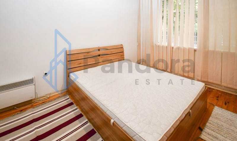 Тристаен апартамент в кв. Лозенец