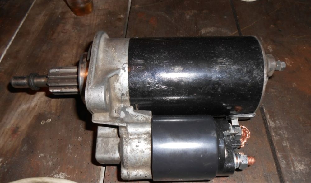 Продам стартер на Volkswagen мотор 2E