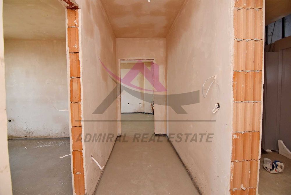 Продава се Тристаен апартамент в Варна, Възраждане 3 - 80 кв.м за 988 €/кв.м - Снимка #3