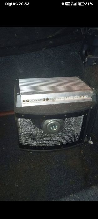 Vand sau schimb subwoofer cu stație