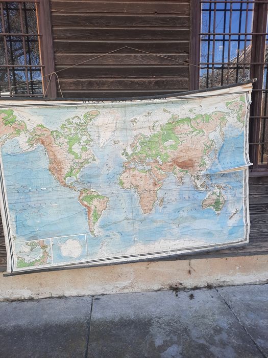 Două  hărți  din 1948