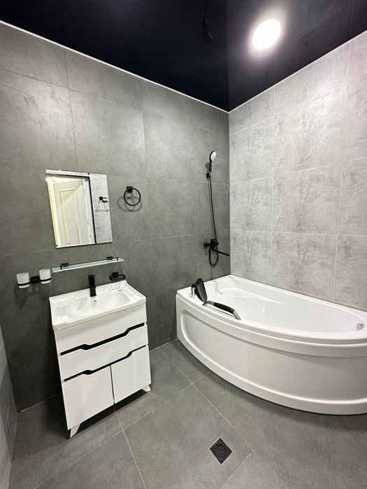 Keng assartemintdagi akrel vannalar