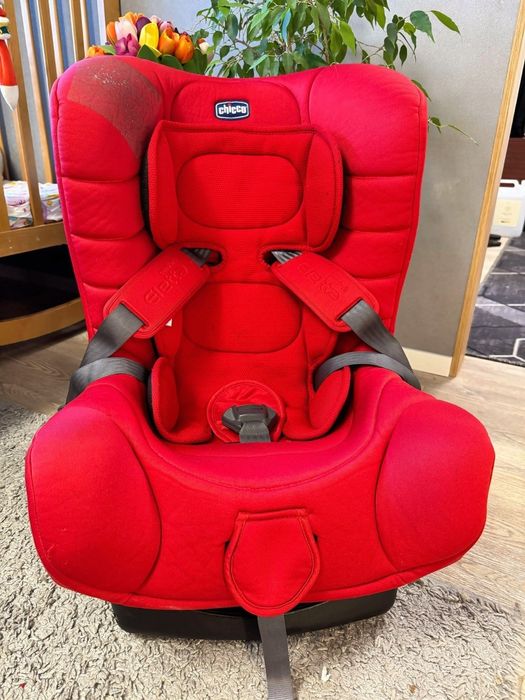 Продам автокреcло детское Chicco ELETTA