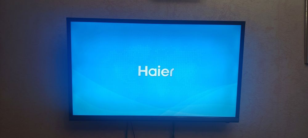 Продаётся телевизор диагональ 32 хаер