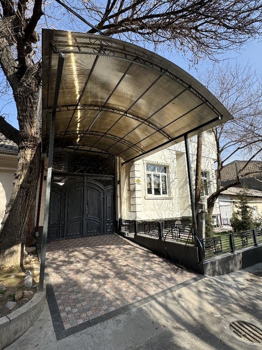 Лексан прямо со склада с установкой и доставкой