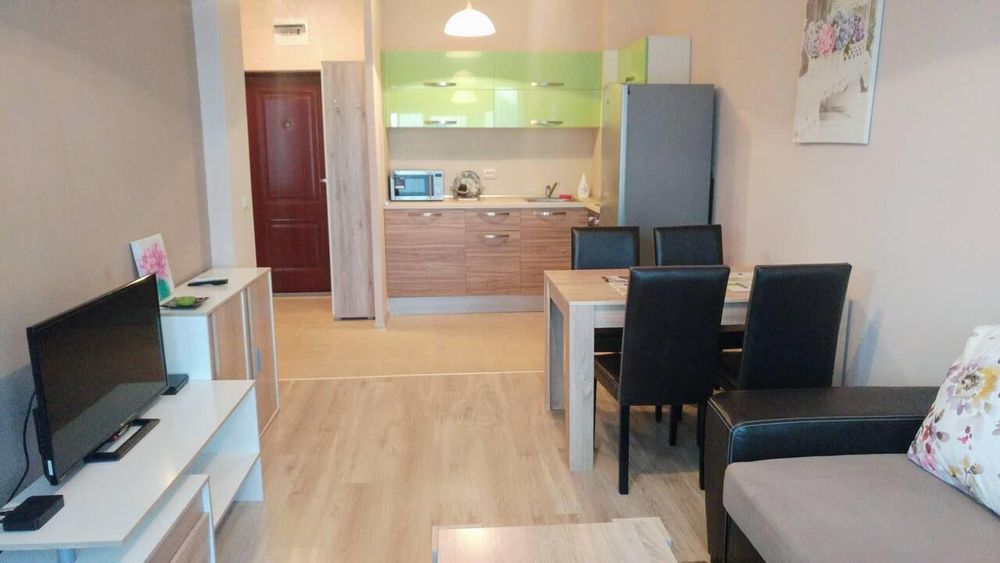 Дава се под наем Двустаен апартамент в Бургас, Сарафово - 60 кв.м за 408 € - Снимка #1