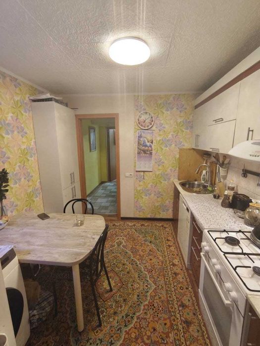 Продам 2ком,  10 школа