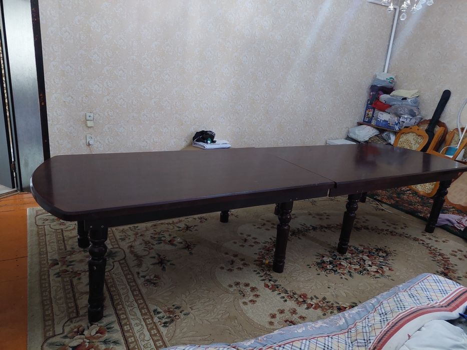 Стол и стулья комплект