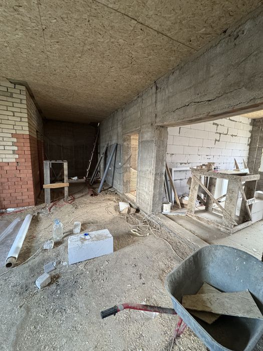 Продам недостроенный коттедж