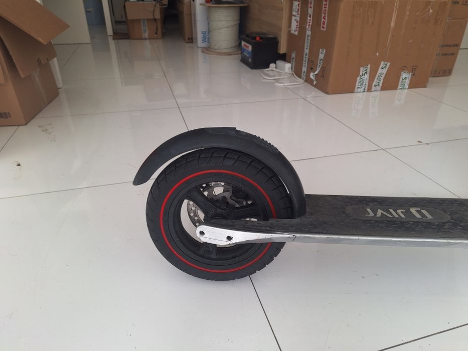 Trotineta JIVR Scooter Plus