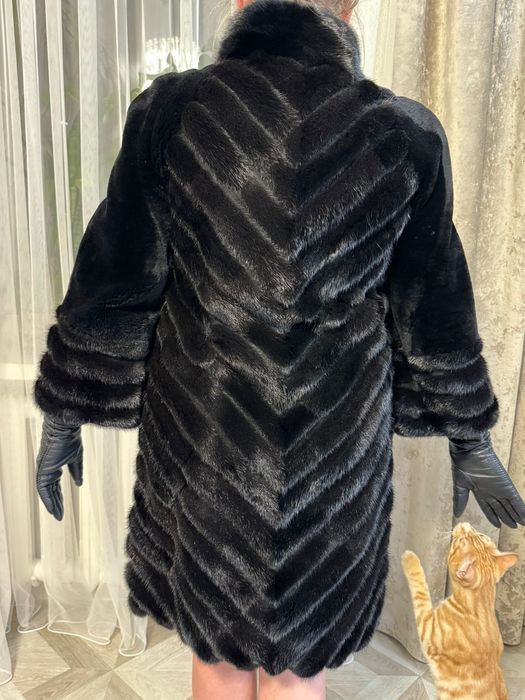 Верхняя женская одежда