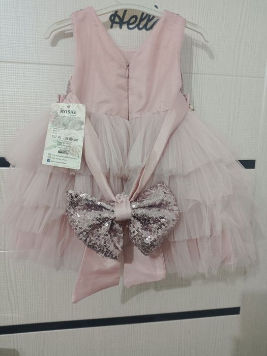 Продам детские платья