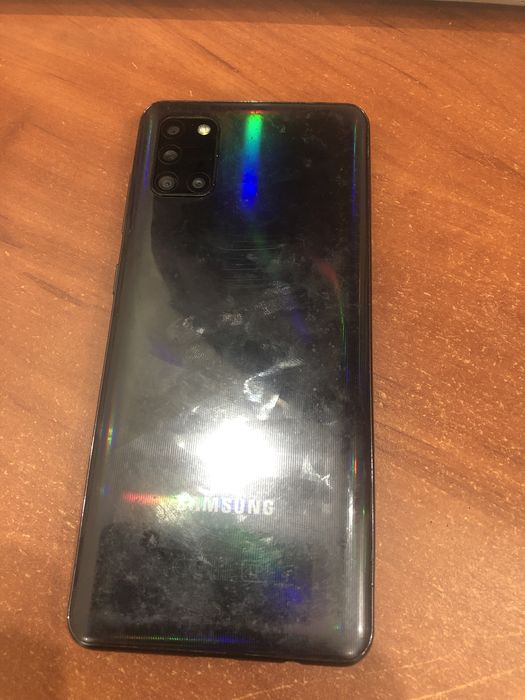 Samsung A31 в среднем состояний