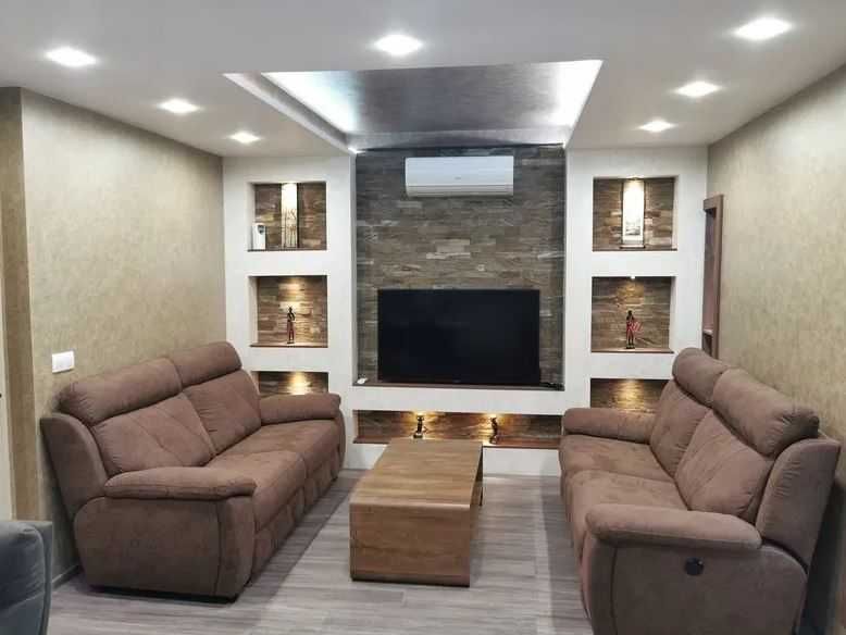 Дава се под наем Тристаен апартамент в София, Хиподрума - 100 кв.м за 1495.83 € - Снимка #1