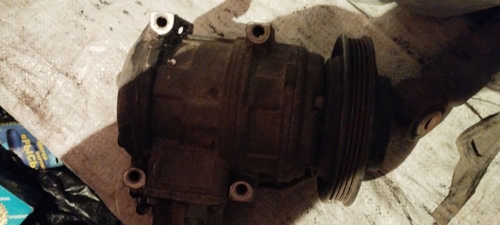 Продам компрессор кондиционера