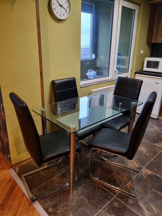 Сет стъклена маса и столове