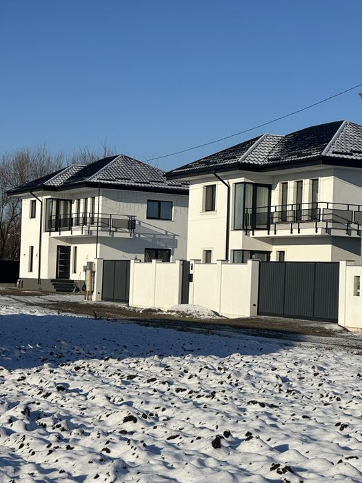 Case de VANZARE ipotesti