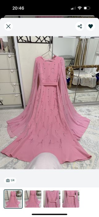 Вечернее платье очень красивое!