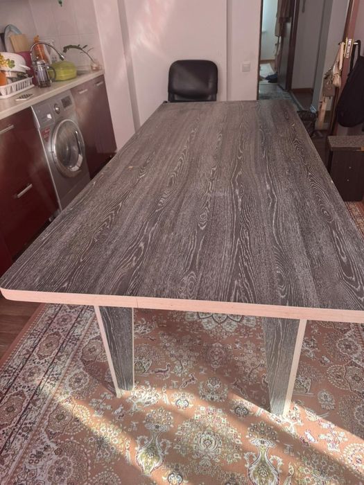 Продаю стол 20000