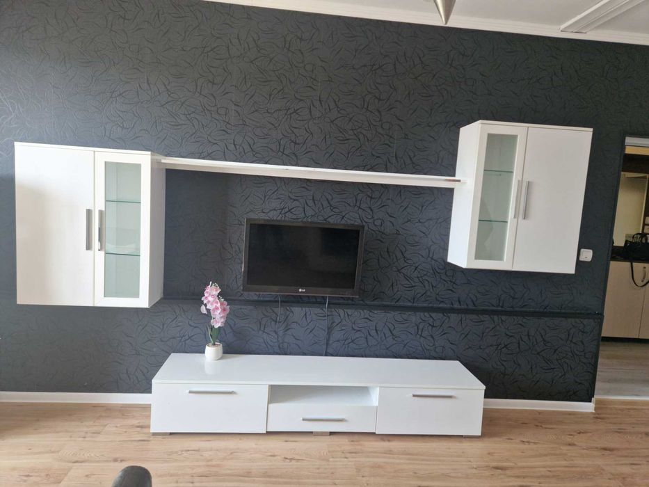 Дава се под наем Тристаен апартамент в Димитровград - 58 кв.м за 199.41 € - Снимка #2